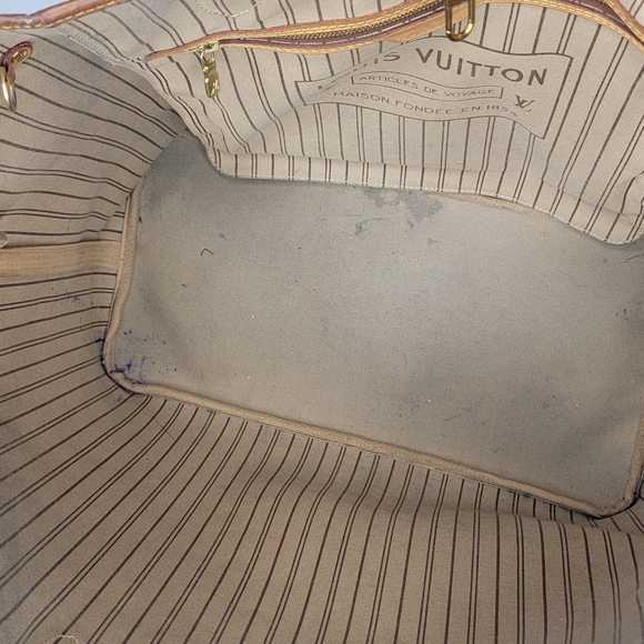 Louis Vuitton Neverfull GM Monogram Large Tote - Picture 8 of 10